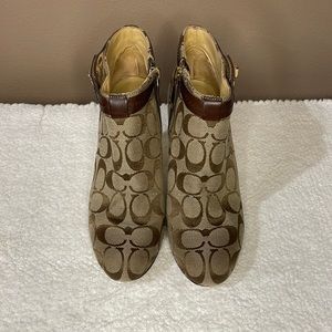 Coach signature boots